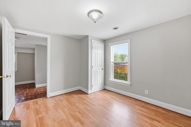 805 EASTERN AVE, Fairmount Heights, MD 20743