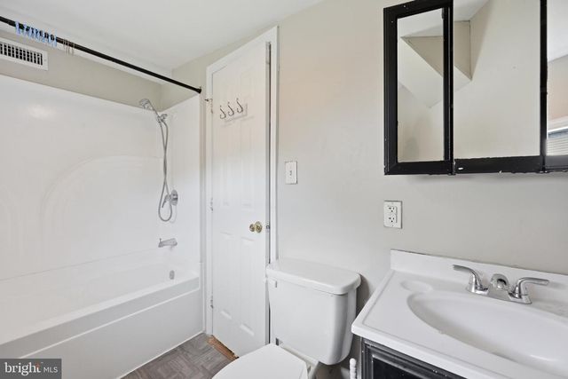 805 EASTERN AVE, Fairmount Heights, MD 20743