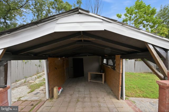 805 EASTERN AVE, Fairmount Heights, MD 20743