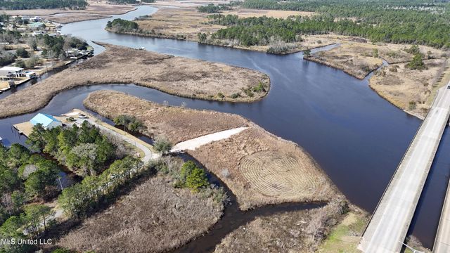 11083 Etna Street, Bay Saint Louis, MS 39520