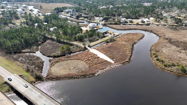 11083 Etna Street, Bay Saint Louis, MS 39520