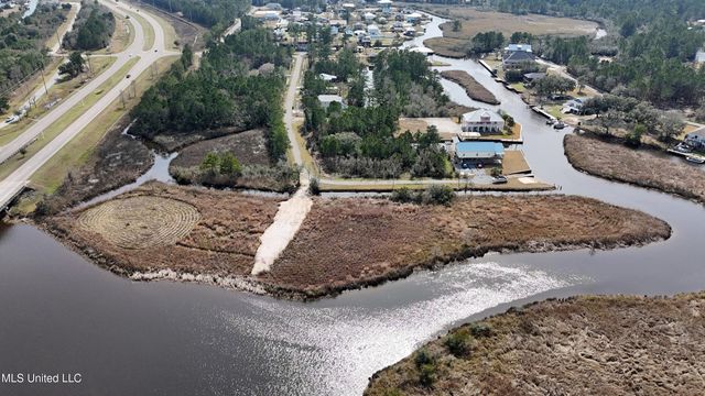 11083 Etna Street, Bay Saint Louis, MS 39520