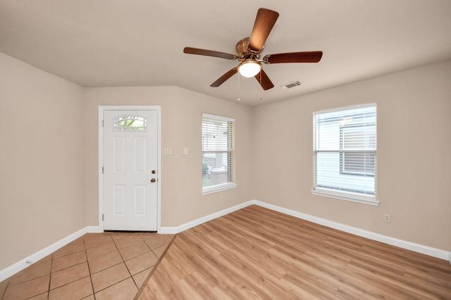 19007 Yaupon Pass Drive, Cypress, TX 77433