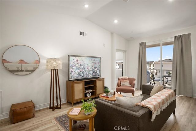 935 Madonna Rd 303, San Luis Obispo, CA 93405