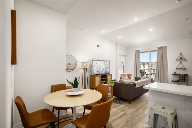 935 Madonna Rd 303, San Luis Obispo, CA 93405