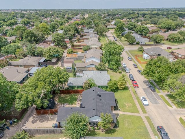 142 Ridgegate Drive, Garland, TX 75040
