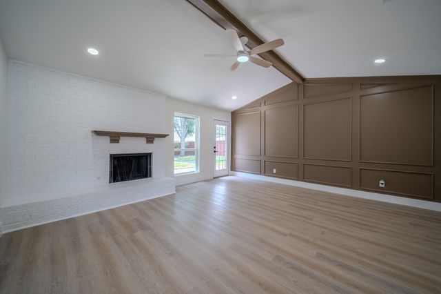 142 Ridgegate Drive, Garland, TX 75040