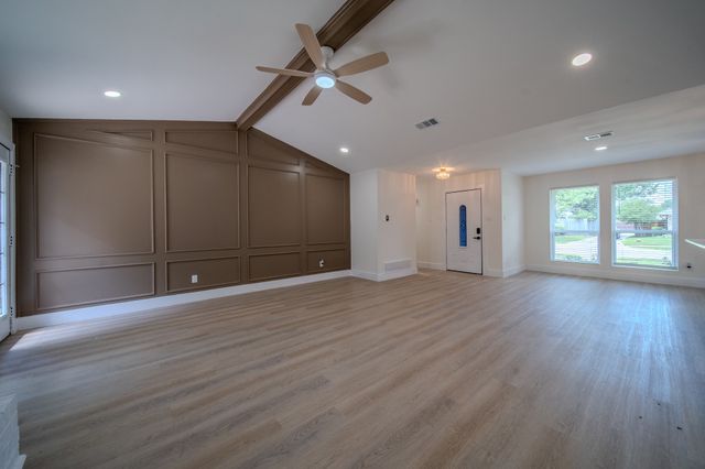 142 Ridgegate Drive, Garland, TX 75040