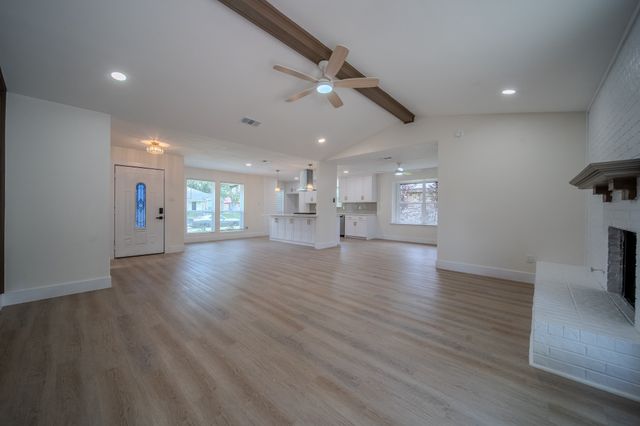142 Ridgegate Drive, Garland, TX 75040