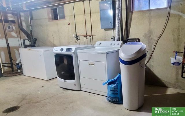 1229 N Delaware Avenue, York, NE 68467