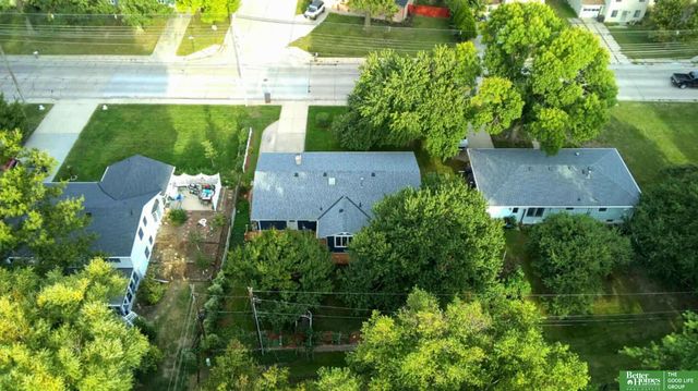 1229 N Delaware Avenue, York, NE 68467