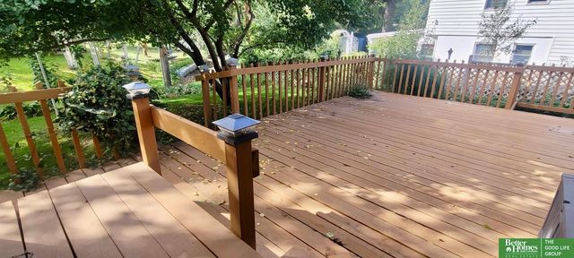 1229 N Delaware Avenue, York, NE 68467