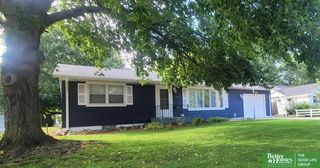 1229 N Delaware Avenue, York, NE 68467