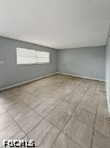 2505-2429 Hanson ST, Fort Myers, FL 33901