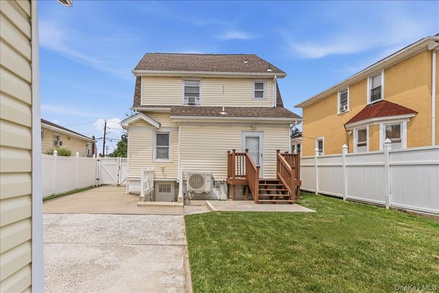 22 Homan Boulevard, Hempstead, NY 11550