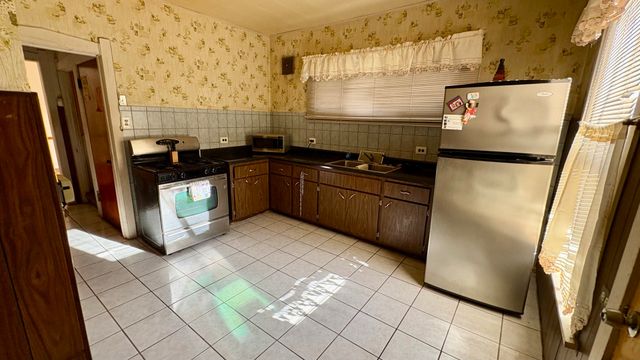 1232 N Mayfield Avenue, Chicago, IL 60651