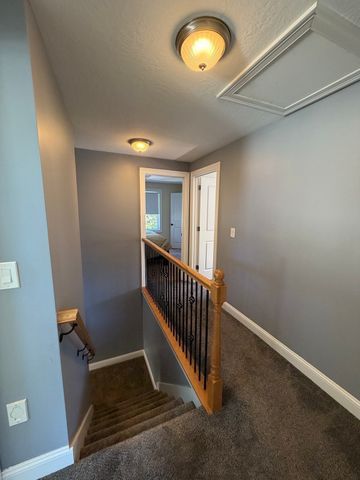 7 Gold St, Westfield, MA 01085