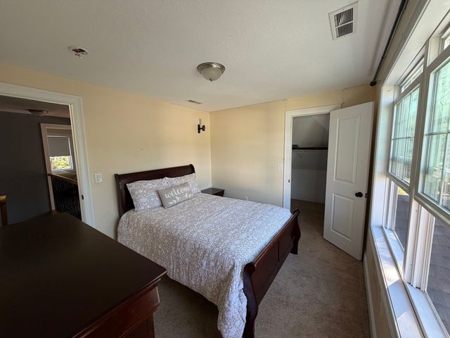 7 Gold St, Westfield, MA 01085