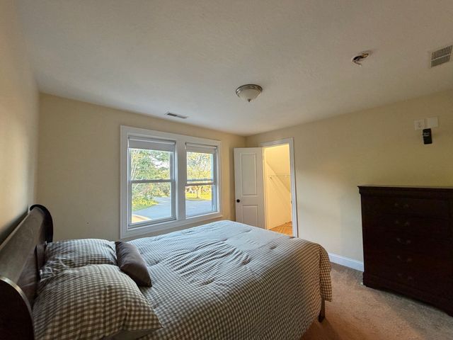 7 Gold St, Westfield, MA 01085