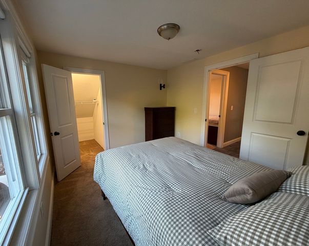 7 Gold St, Westfield, MA 01085