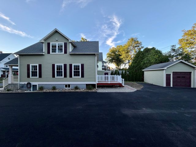 7 Gold St, Westfield, MA 01085
