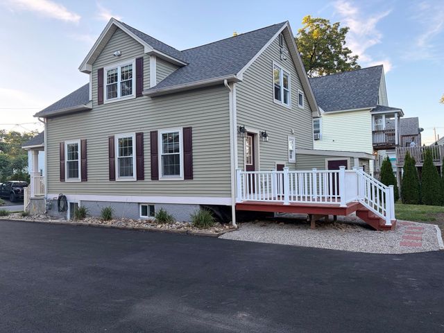 7 Gold St, Westfield, MA 01085