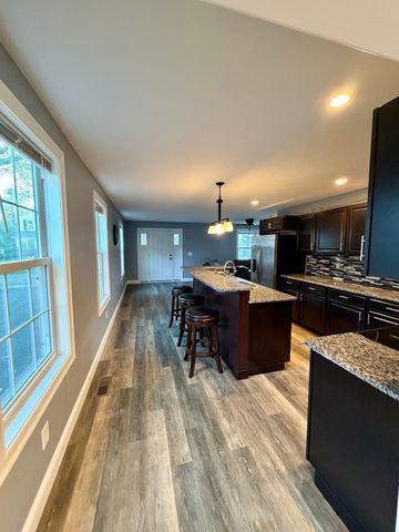 7 Gold St, Westfield, MA 01085