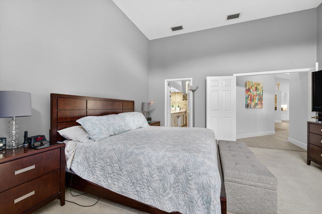 12902 Touchstone Place, Palm Beach Gardens, FL 33418