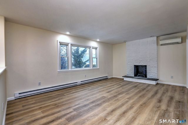 541 Hill Street, Hamden, CT 06514