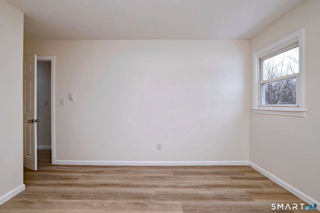 541 Hill Street, Hamden, CT 06514