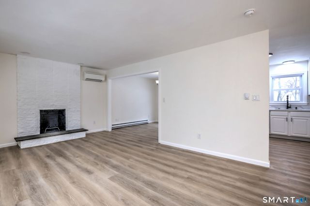 541 Hill Street, Hamden, CT 06514