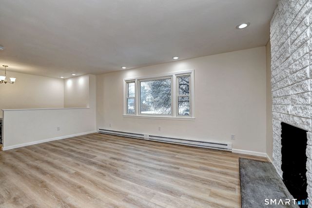 541 Hill Street, Hamden, CT 06514