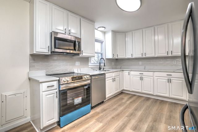 541 Hill Street, Hamden, CT 06514