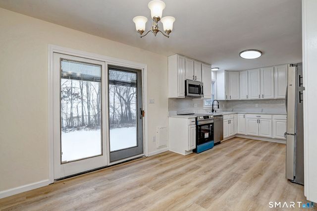 541 Hill Street, Hamden, CT 06514