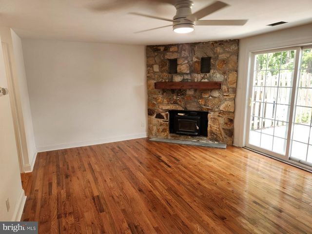 7 CONSTITUTION AVE, Doylestown, PA 18901