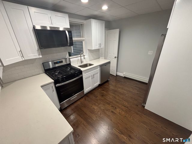 110 Derby Avenue, Derby, CT 06418