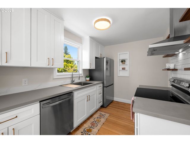 4910 Se 65TH Ave, Portland, OR 97206