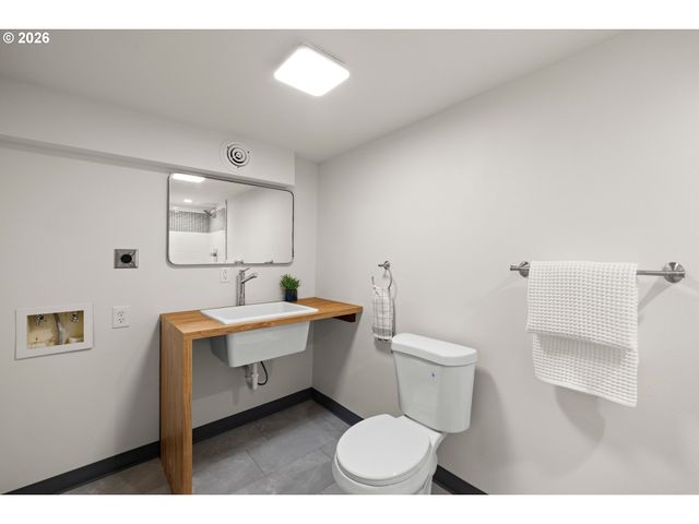 4910 Se 65TH Ave, Portland, OR 97206