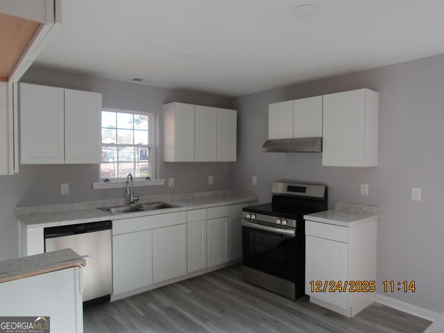 1635 Pinedale Circle NW, Conyers, GA 30012