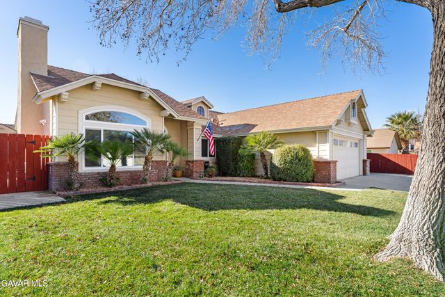 2028 W Avenue K10, Lancaster, CA 93536