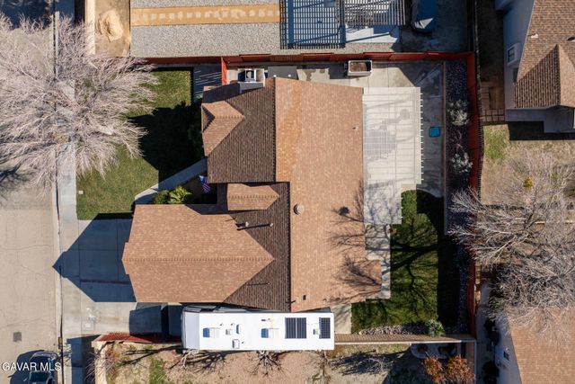 2028 W Avenue K10, Lancaster, CA 93536