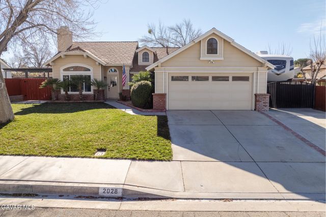 2028 W Avenue K10, Lancaster, CA 93536