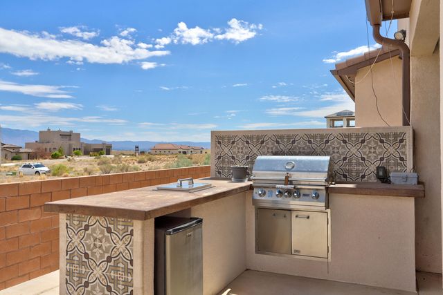 6309 Camino Alto Road NW, Albuquerque, NM 87120
