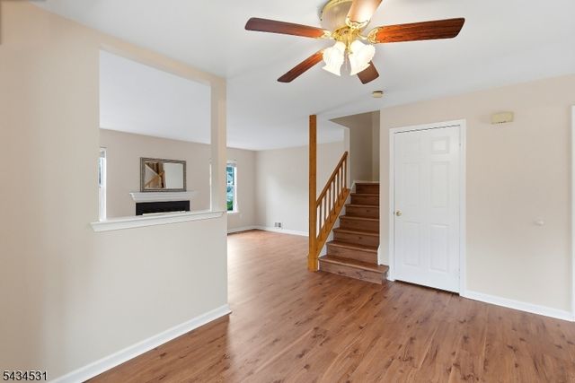 39 Canterbury Cir, Franklin Twp., NJ 08873