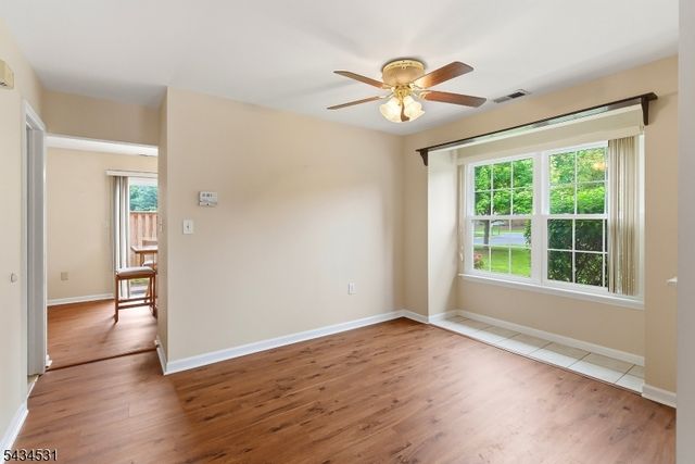 39 Canterbury Cir, Franklin Twp., NJ 08873