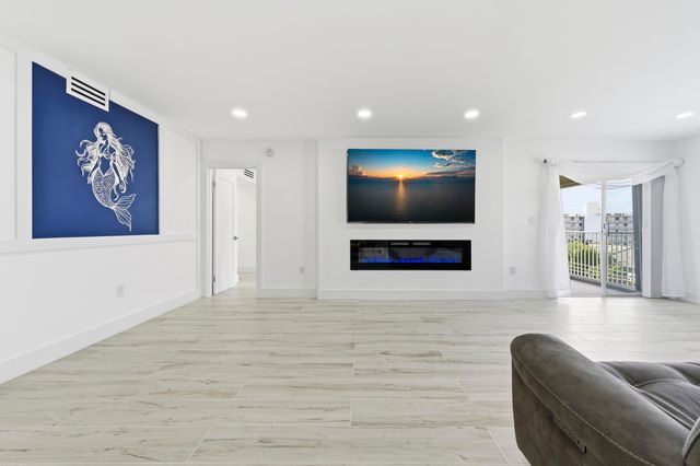 3520 S Ocean Boulevard H502, South Palm Beach, FL 33480
