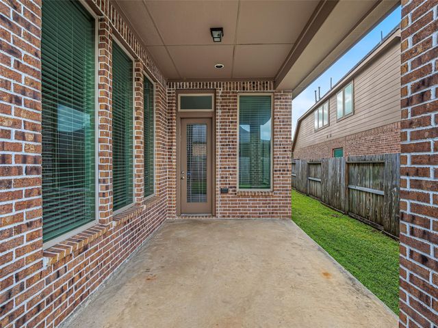 27215 Symphony Creek Lane, Fulshear, TX 77441