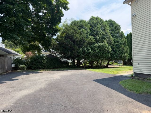 94 Franklin Ave, Rockaway Boro, NJ 07866
