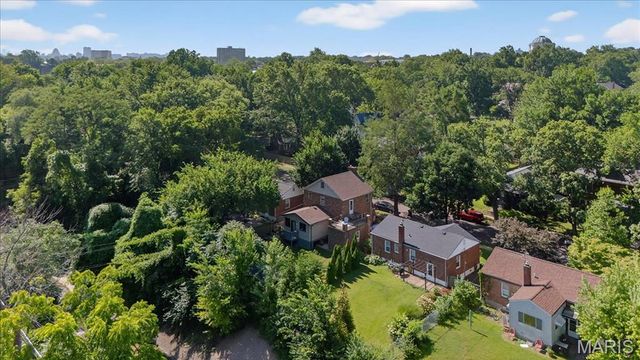 6929 Dartmouth Avenue, University City, MO 63130