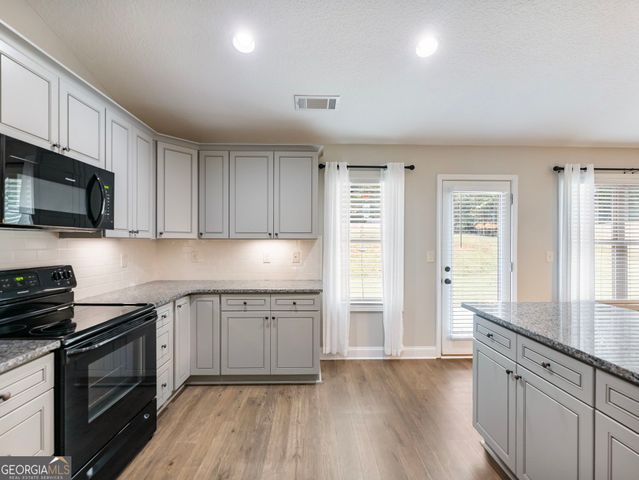 433 Emily Forest Way, Pendergrass, GA 30567